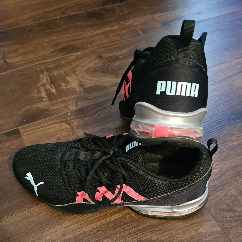 Womens Puma sneakers size 11